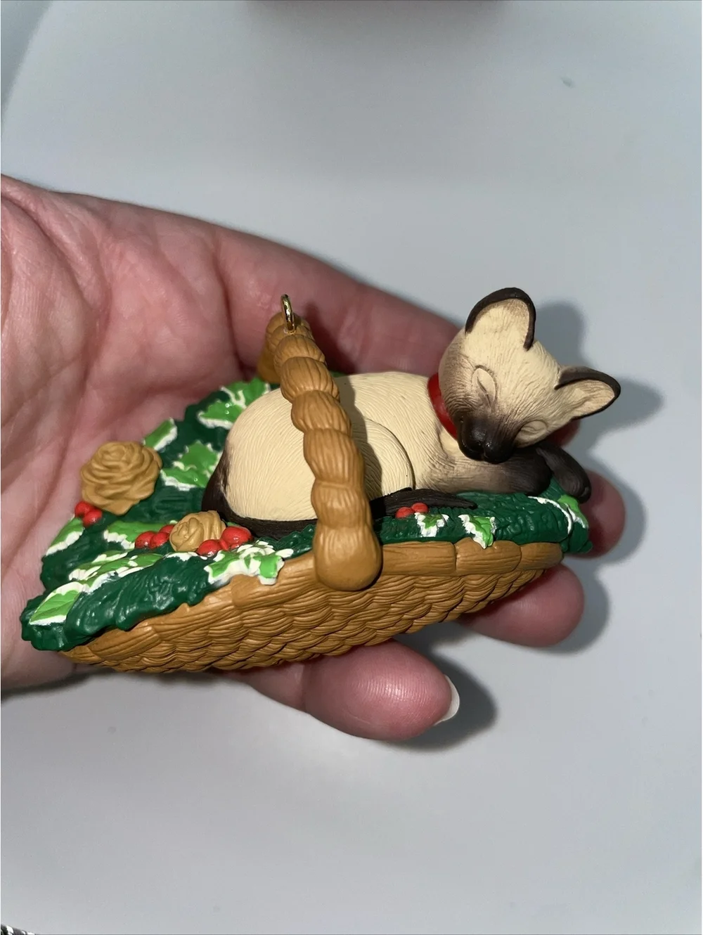 HALLMARK Keepsake Ornament 